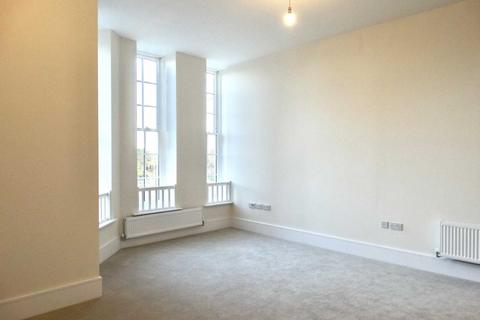 2 bedroom apartment to rent, Longley Road, Chichester