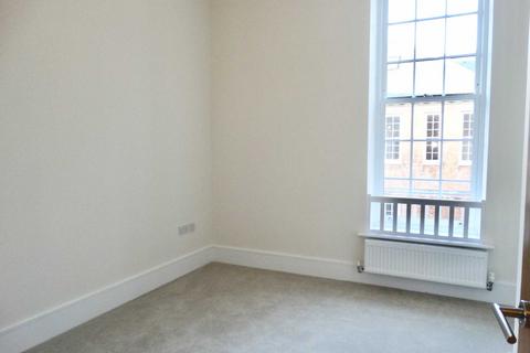 2 bedroom apartment to rent, Longley Road, Chichester
