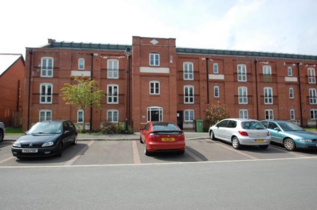 Trevore Drive, Standish, WN1 2QE 2 bed apartment £650 pcm (£150 pw)