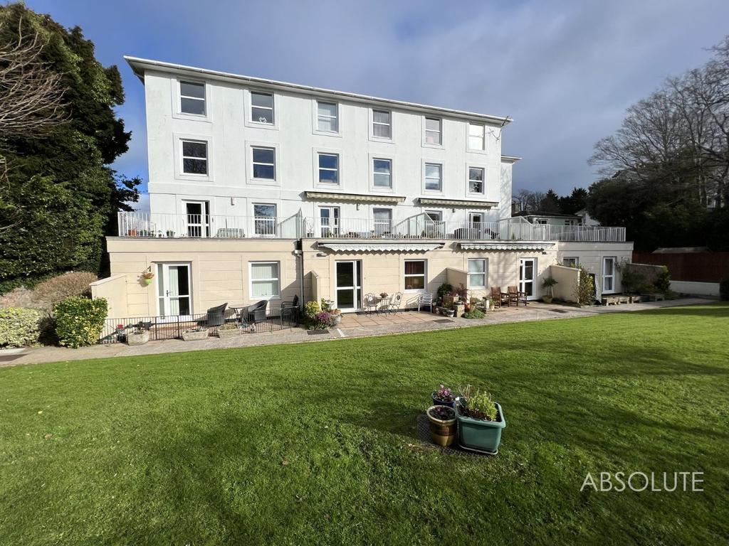 Higher Erith Road, Torquay, Devon, TQ1 1 bed ground floor flat £115,000