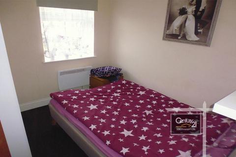2 bedroom flat to rent, Waterloo Road, SOUTHAMPTON SO15