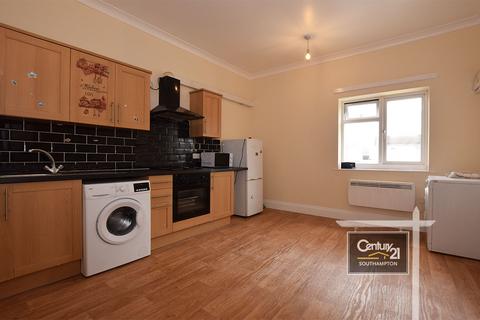 2 bedroom flat to rent, Waterloo Road, SOUTHAMPTON SO15