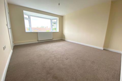 19 Garsdale, Northampton, NN2 8UY
