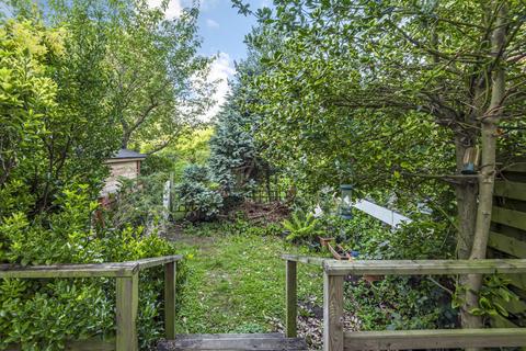 29 Lakeside, Beckenham, BR3 6LX