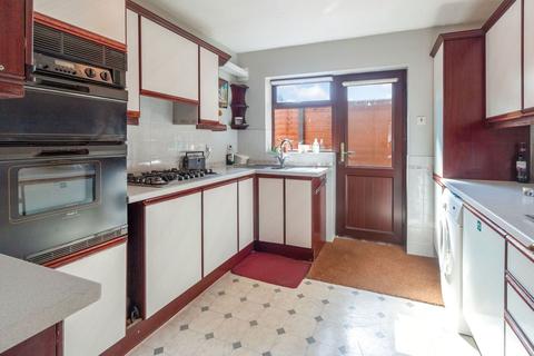 112 Downs Road, South Wonston, Winchester, SO21 3EW