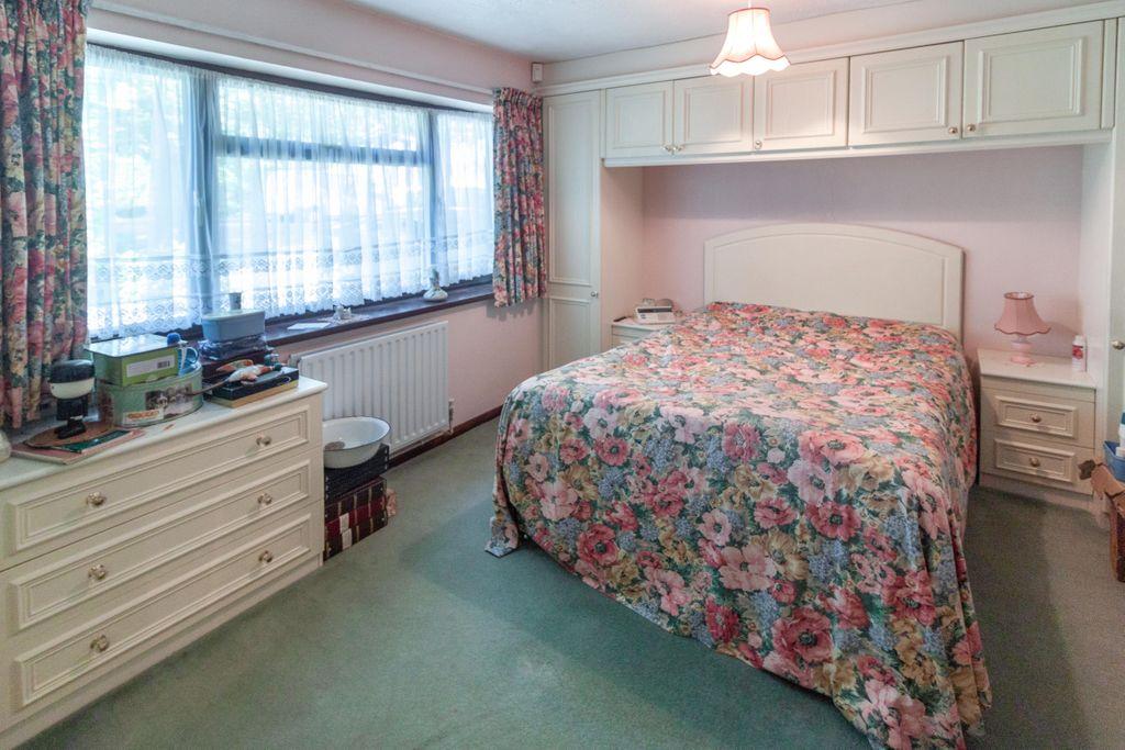 Bedroom 1 (Double)