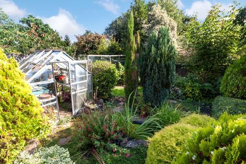 112 Downs Road, South Wonston, Winchester, SO21 3EW