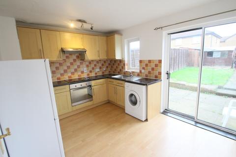 2 bedroom terraced house to rent, Coverdale, Off Toddington Road, Luton, LU4