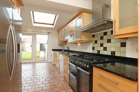 251 Boston Manor Road, Brentford, TW8 9LF
