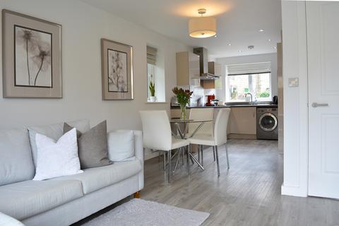 8 Bakestones Avenue, Delph, Oldham, OL3 5GE