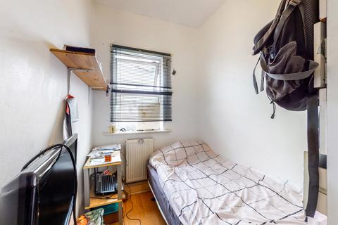13 Montague Road, London, W7 3PG