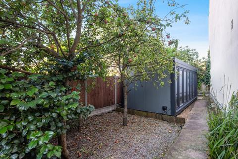 1 Albert Road, London, E18 1LE