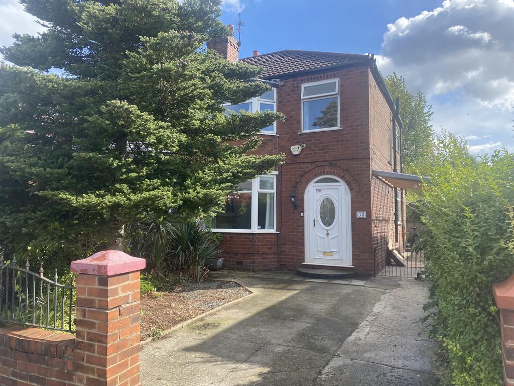 Carnforth Road, Heaton Chapel 3 bed semidetached house £1,350 pcm (£