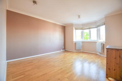 2 bedroom apartment to rent, Varsity Drive, Twickenham