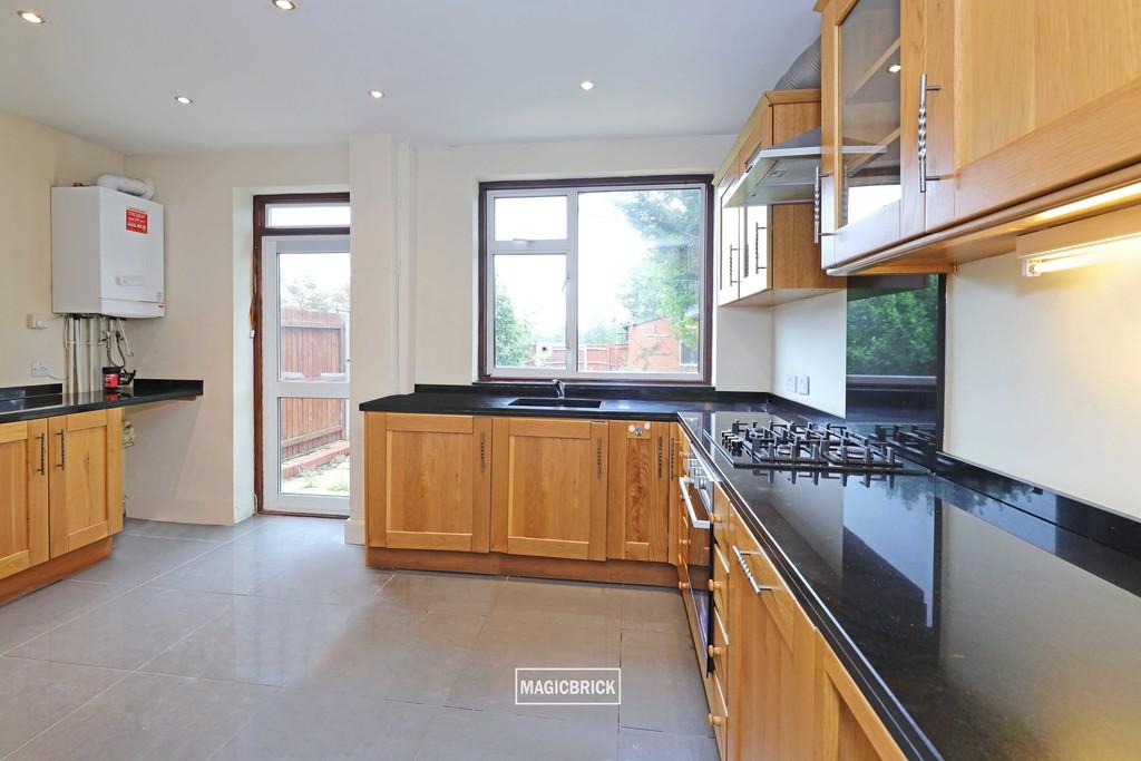 Oaklands Avenue, Isleworth 4 bed semidetached house for sale £750,000
