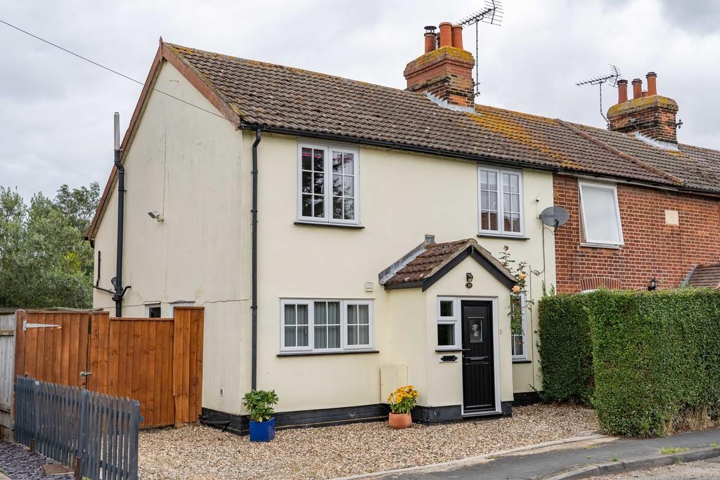 Old Kirton Road, Trimley St. Martin, IP11 0QH 3 bed end of terrace