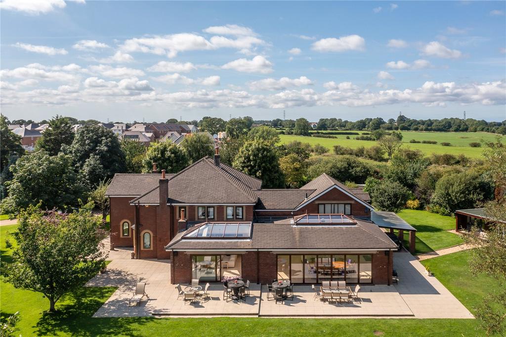 Lightfoot Lane, Fulwood, Preston, PR4 5 bed detached house £1,650,000