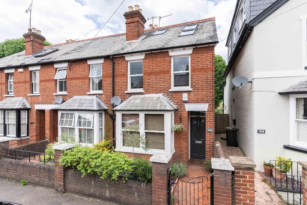 Rothes Road, Dorking 3 bed end of terrace house £675,000