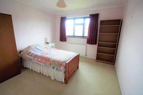 5 Albion Road, Benfleet, SS7 5PU