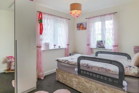 1 Beck Bridge Close, Allerton, Bradford, BD15 8HG