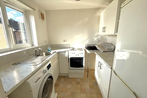 1 bedroom flat to rent, Prestatyn Close, Stevenage