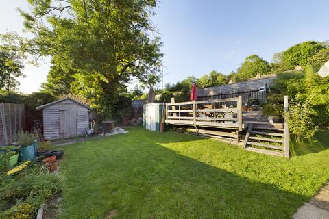 12 Gomshall Gardens, Kenley, CR8 5AH