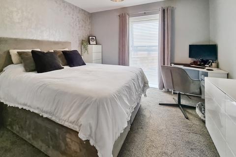 74 Colliford Road, West Thurrock, Grays, RM20 3BQ