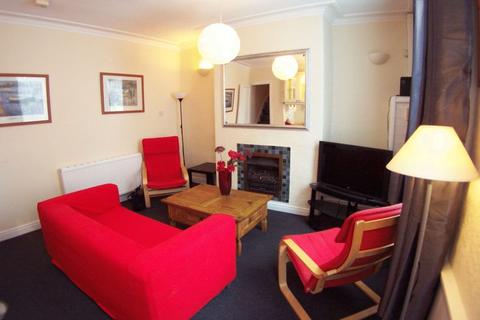 4 Beulah View, Leeds, LS6 2LA