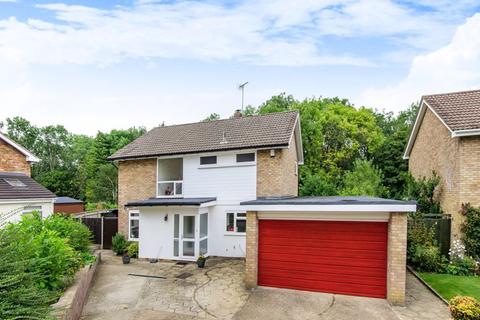 9 Langham Dene, Kenley, CR8 5BX