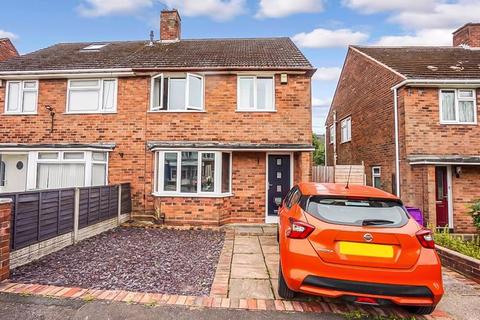 174 Hilton Road, Lanesfield, Wolverhampton, WV4 6BY