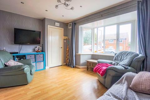 174 Hilton Road, Lanesfield, Wolverhampton, WV4 6BY
