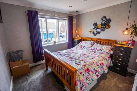 174 Hilton Road, Lanesfield, Wolverhampton, WV4 6BY