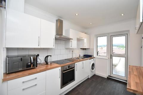 3/1, 40 Heathcot Avenue, Glasgow, G15 8NX