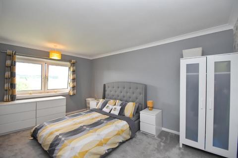 3/1, 40 Heathcot Avenue, Glasgow, G15 8NX