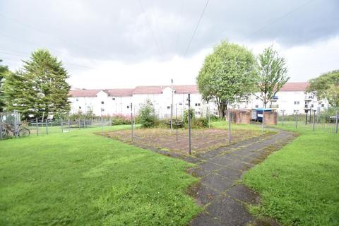 3/1, 40 Heathcot Avenue, Glasgow, G15 8NX