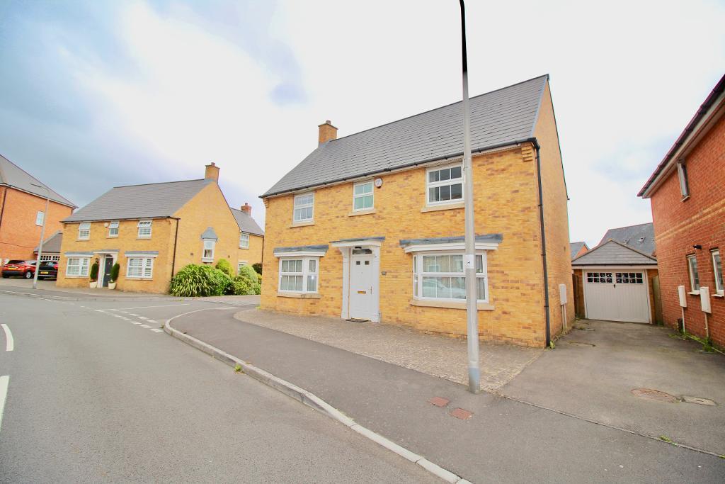 Cae Canol, Penarth, CF64 3RL 4 bed detached house £625,000