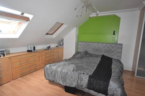 11 Burns Avenue, Basildon, SS13 3AG