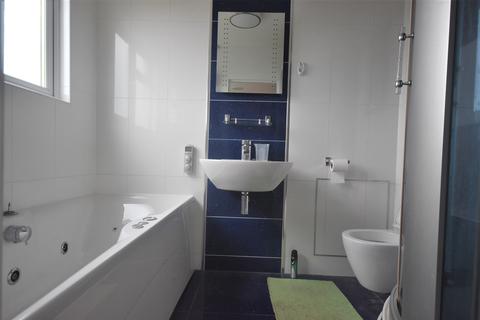 11 Burns Avenue, Basildon, SS13 3AG