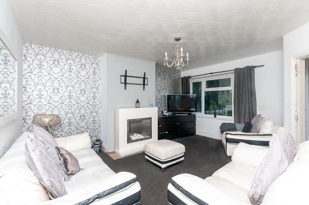 Boyle Avenue, WARRINGTON, WA2 2 bed terraced house £120,000