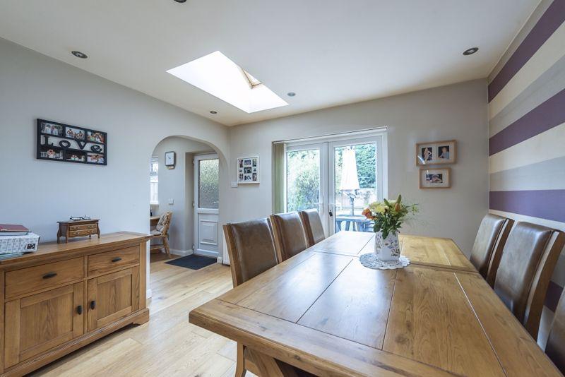 Rose Drive, Chesham 3 bed semidetached bungalow £475,000