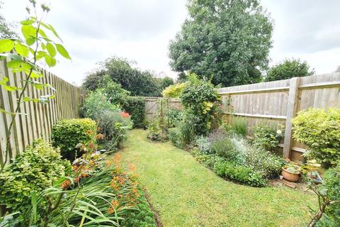 9 Whitewell Close, Barnwood, Gloucester, GL4 3TT