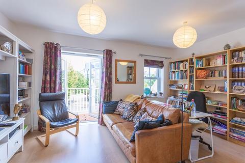 4 Westmount Close, Worcester Park, KT4 8FL