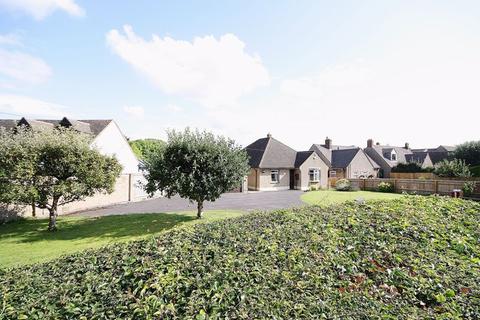 17 Curbridge Road, Witney, OX28 5JT