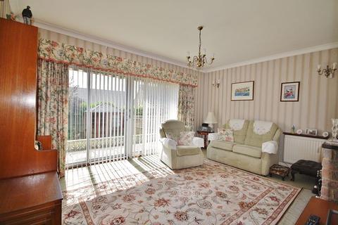 17 Curbridge Road, Witney, OX28 5JT