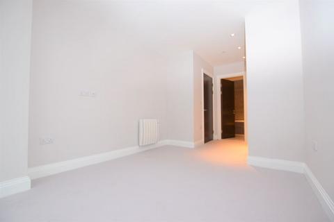 1 bedroom flat to rent, 1 Bedroom Apartment with Private Balcony, The Potteries, Linden Park Road, Tunbridge Wells, TN2