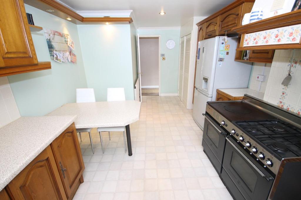 Kitchen breakfast room