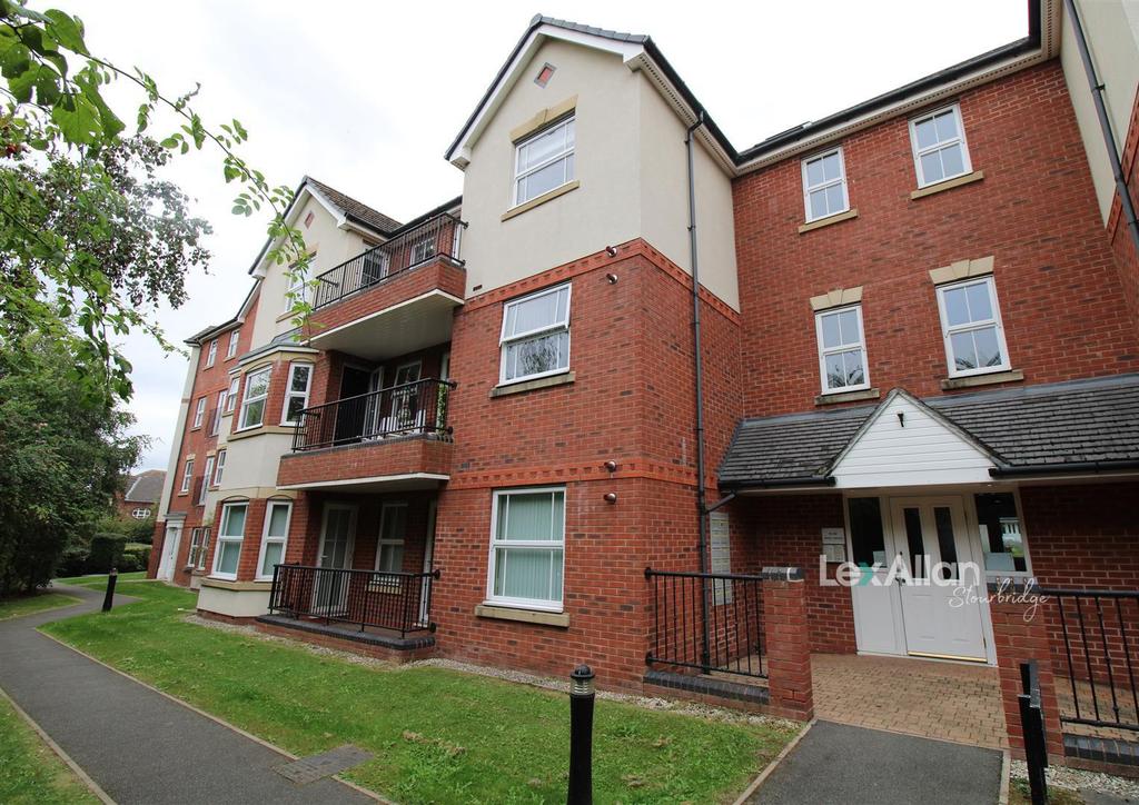 Trefoil Gardens, Amblecote, Stourbridge 2 bed apartment for sale £160,000