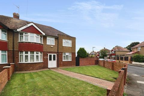 23 Oaks Road, Stanwell, Staines, TW19 7JU