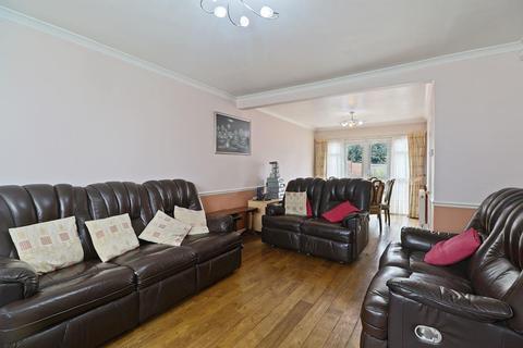 23 Oaks Road, Stanwell, Staines, TW19 7JU