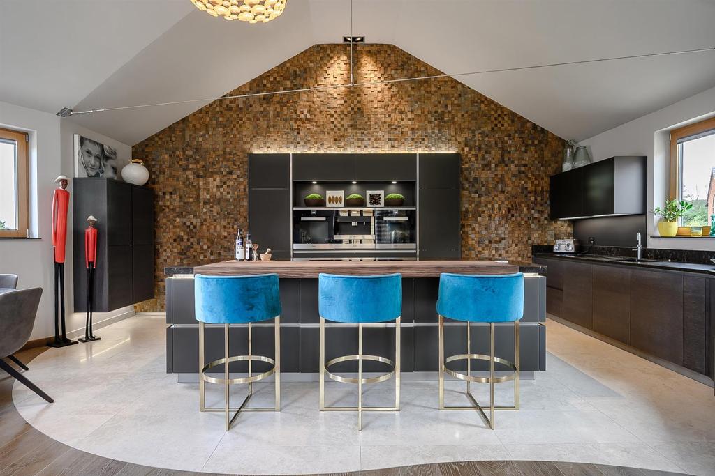 8475157-interior26v2.jpg